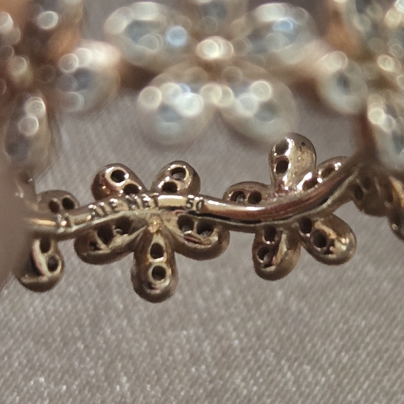 Pandora Rose Gold Dazzling Daisy CZ Ring - Picture 10 of 12